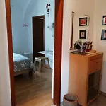 Center Blue Sky House Affittacamere Postumia