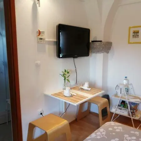 Center Blue Sky House Guest house *