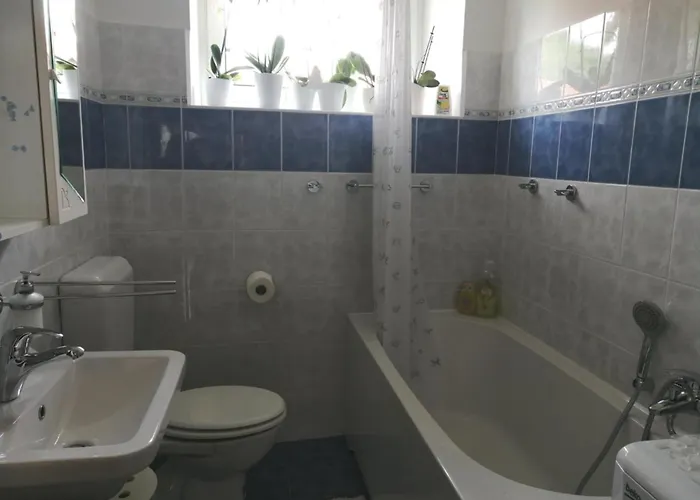 Center Blue Sky House Affittacamere