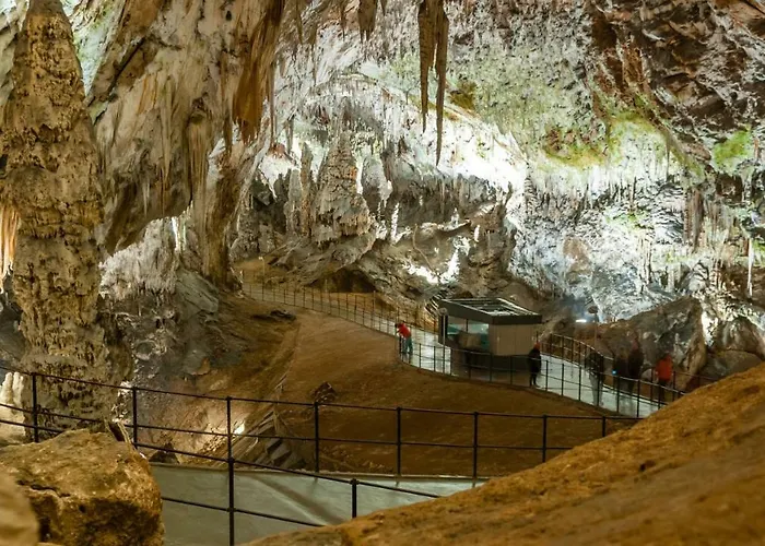 Center Blue Sky House