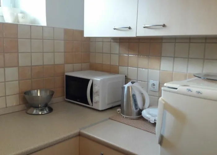 Center Blue Sky House * Postumia