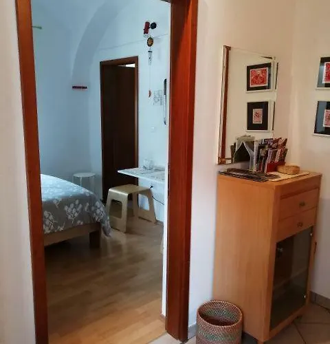 Center Blue Sky House Affittacamere Postumia